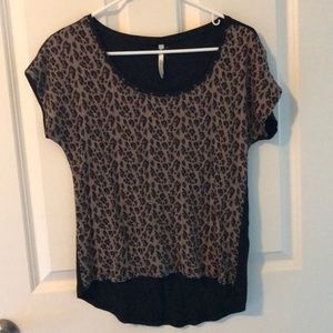 5/$15 Stradivarius t-shirt